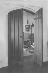 John's Place interior c1930 01